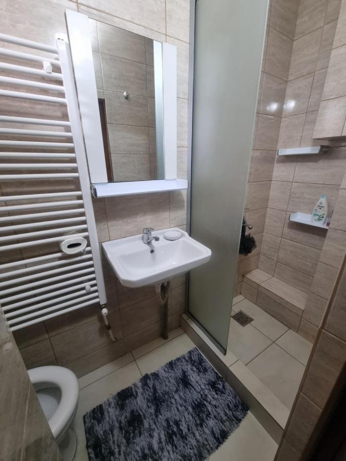 Apartament Central Питешти Экстерьер фото